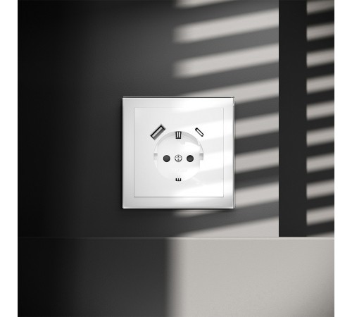 Розетка с заземлением и со шторкой и 2хUSB type A и C, без рамки Voltum VLS040501 S70