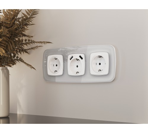 Рамка на 3 поста Ambrella Volt OF320403 Radian Стекло органическое