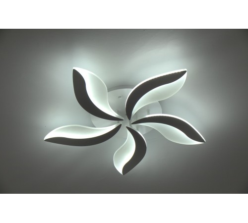 Потолочная люстра Escada 10214/SG (60W) Wind