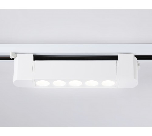 Накладной светильник Ambrella Light GL6700 GL