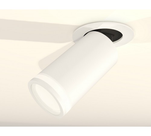 Встраиваемый светильник на штанге Ambrella Light XM6322221 XM