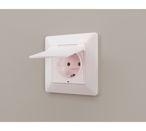 Накладка для розетки влагозащищенной с заземлением и со шторками с крышкой Ambrella Volt AP2080 Quant