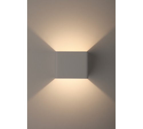 Накладной светильник WL3 WH Б0034599