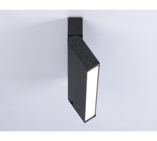 Накладной светильник Ambrella Light TA1821 TA