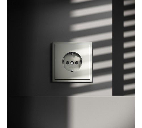 Розетка с заземлением и со шторкой, без рамки Voltum VLS040205 S70