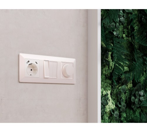 Рамка на 3 поста Ambrella Volt AF110203 Line