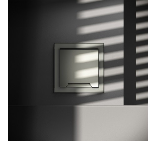 Розетка с заземлением и со шторкой, без рамки с крышкой Voltum VLS040305 S70