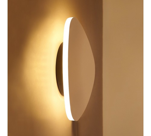 Накладной светильник Italline IT02-015 white IT02-015