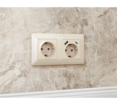 Рамка на 3 поста Ambrella Volt AF110303 Line