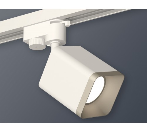 Светильник на штанге Ambrella Light XT7812002 XT