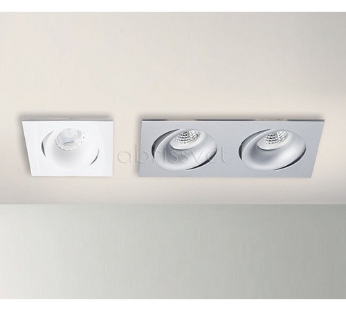 Встраиваемый светильник Italline DE-202 black DE-202