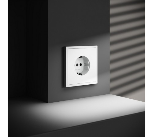 Розетка с заземлением, без рамки Voltum VLS040102 S70