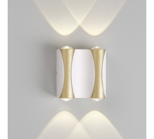 Бра Crystal Lux CLT 022W2 WH-GO 4000K