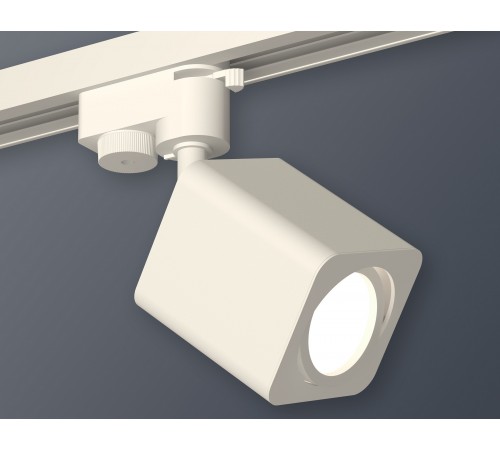 Светильник на штанге Ambrella Light XT7812010 XT