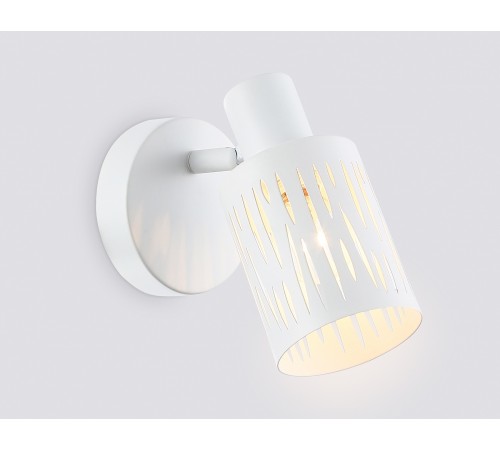 Спот Ambrella Light TR8663 TR