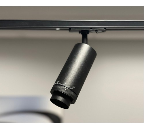 Светильник на штанге Italline IT02-021 black 3000K-4268 IT02