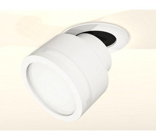 Встраиваемый светильник на штанге Ambrella Light XM8101522 XM