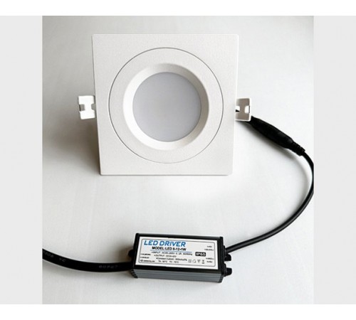 Встраиваемый светильник Italline IT08-8018 white 3000K IT08-8018