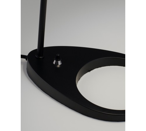 Настольная лампа офисная Moderli V11333-1T Turin