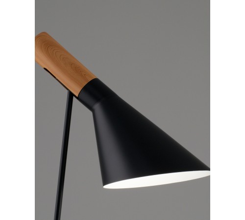 Настольная лампа офисная Moderli V11333-1T Turin