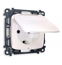 Розетка влагозащищенная с заземлением и со шторкой, без рамки с крышкой Ambrella Volt MO208010 Quant