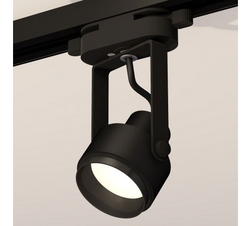 Светильник на штанге Ambrella Light XT6602020 XT