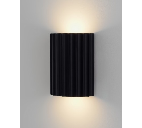 Накладной светильник Moderli V11219-WL Bailey