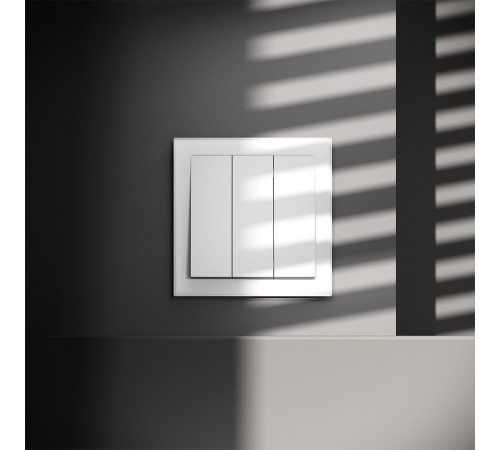 Выключатель трехклавишный без рамки Voltum VLS030102 S70