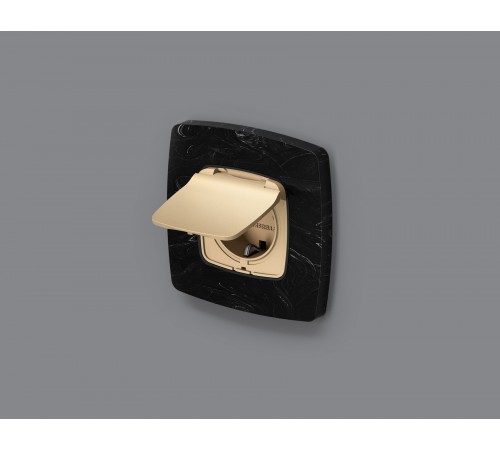 Накладка для розетки влагозащищенной с заземлением и со шторками с крышкой Ambrella Volt OP6080 Quant