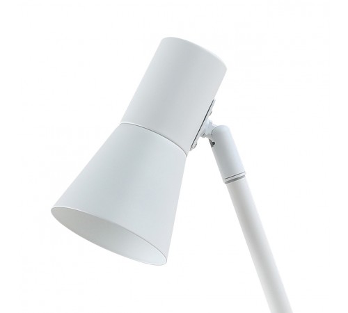 Настольная лампа офисная Moderli V11324-1T Melro