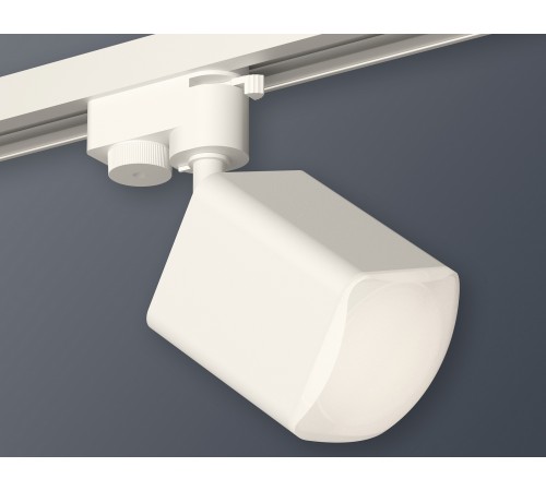 Светильник на штанге Ambrella Light XT7812023 XT