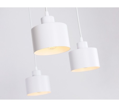 Подвесная люстра Ambrella Light TR8131 TR