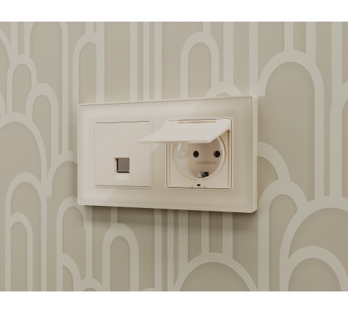 Накладка для розетки RJ-11 или RJ-45 Ambrella Volt AP3320 Quant