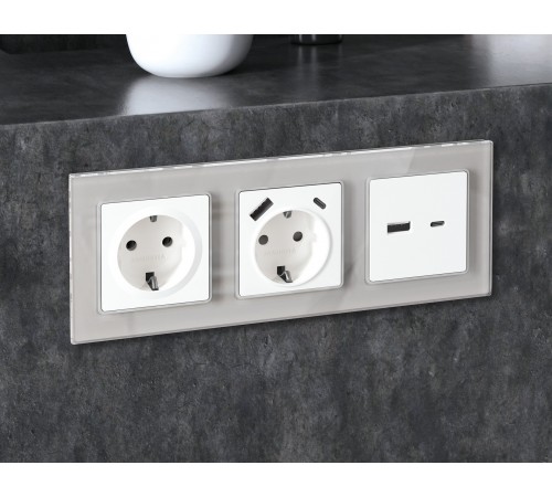 Рамка на 4 поста Ambrella Volt AF330404 Platos Стекло органическое