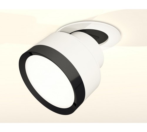 Встраиваемый светильник на штанге Ambrella Light XM8101501 XM