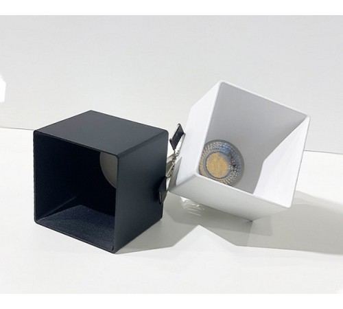 Встраиваемый светильник Italline DL 3024 black DL 3024