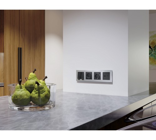 Накладка для розетки с заземлением и со шторками и 2хUSB type A и C Ambrella Volt AP9100 Quant