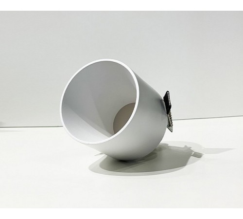 Встраиваемый светильник Italline DL 3025 white DL 3025