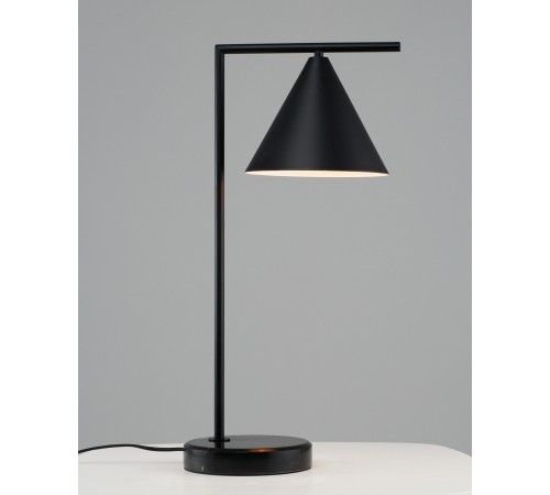 Настольная лампа декоративная Moderli V10516-1T Omaha