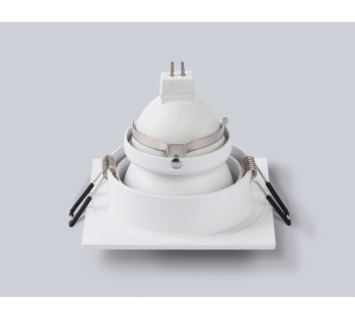 Встраиваемый светильник Ambrella Light TN102826 TN