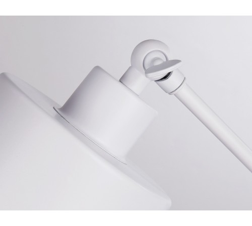 Настольная лампа офисная Ambrella Light TR8152 TR