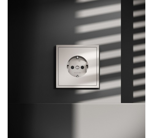 Розетка с заземлением и со шторкой, без рамки Voltum VLS040203 S70